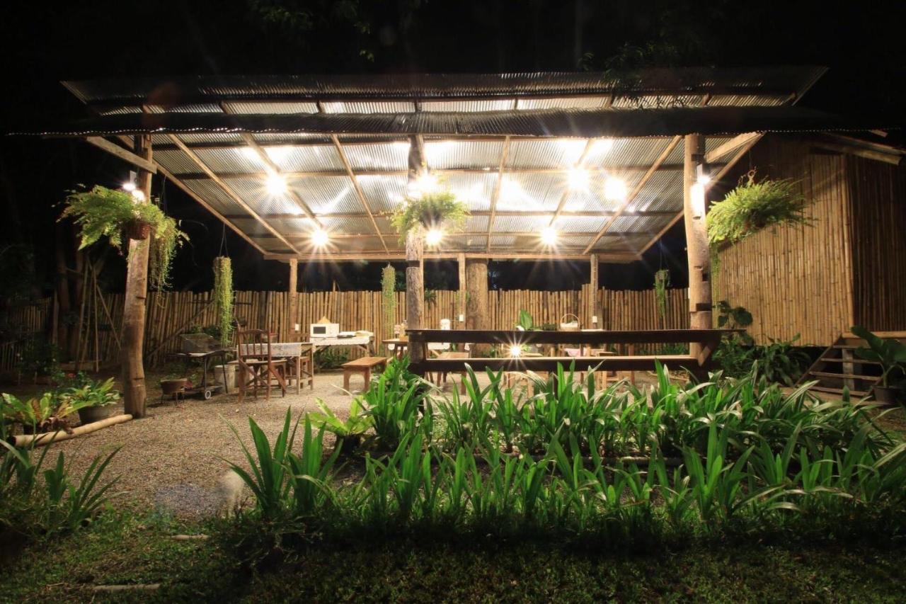 Lanna House Lanna Hut Chiangmai Bed & Breakfast Chiang Mai Bagian luar foto