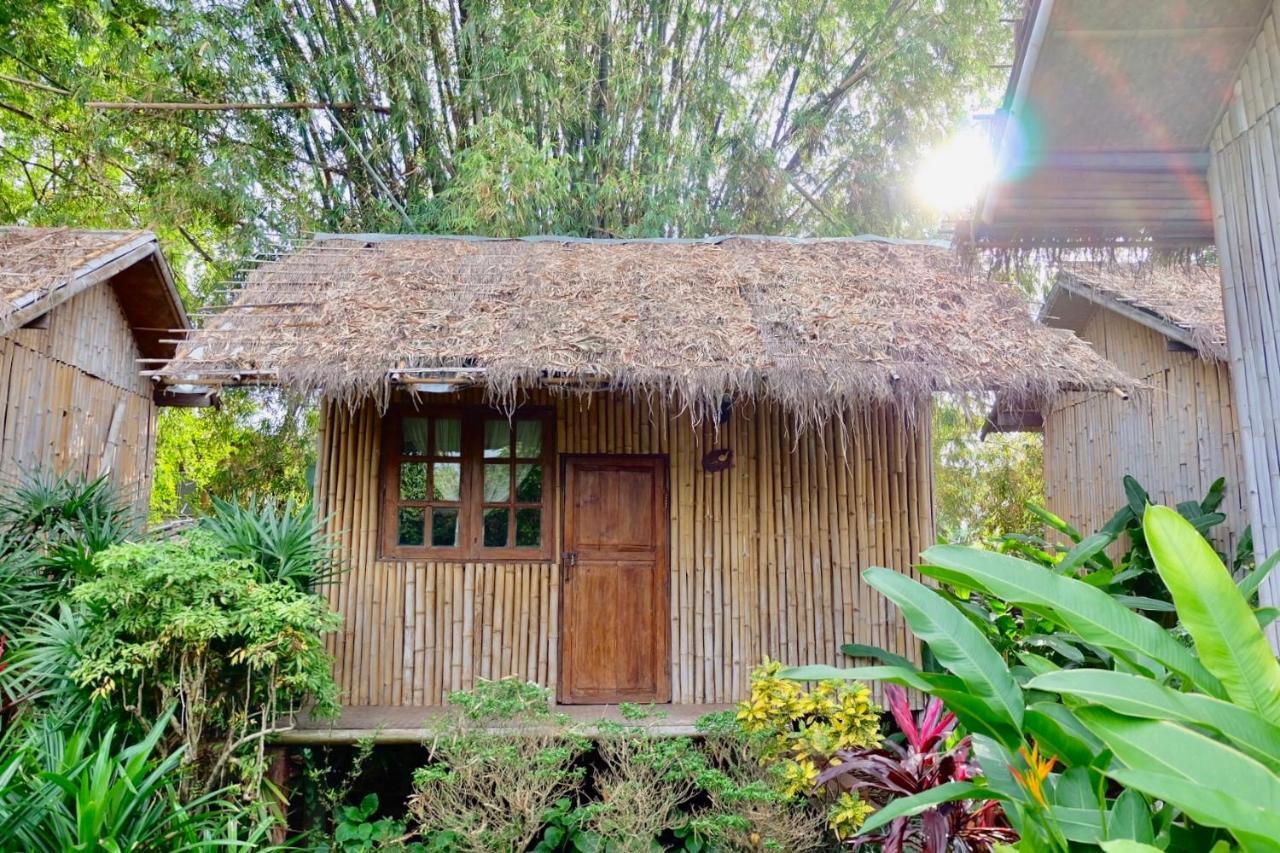 Lanna House Lanna Hut Chiangmai Bed & Breakfast Chiang Mai Bagian luar foto