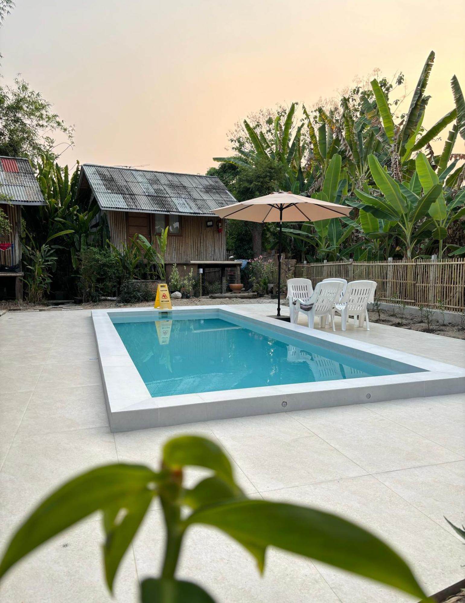 Lanna House Lanna Hut Chiangmai Bed & Breakfast Chiang Mai Bagian luar foto