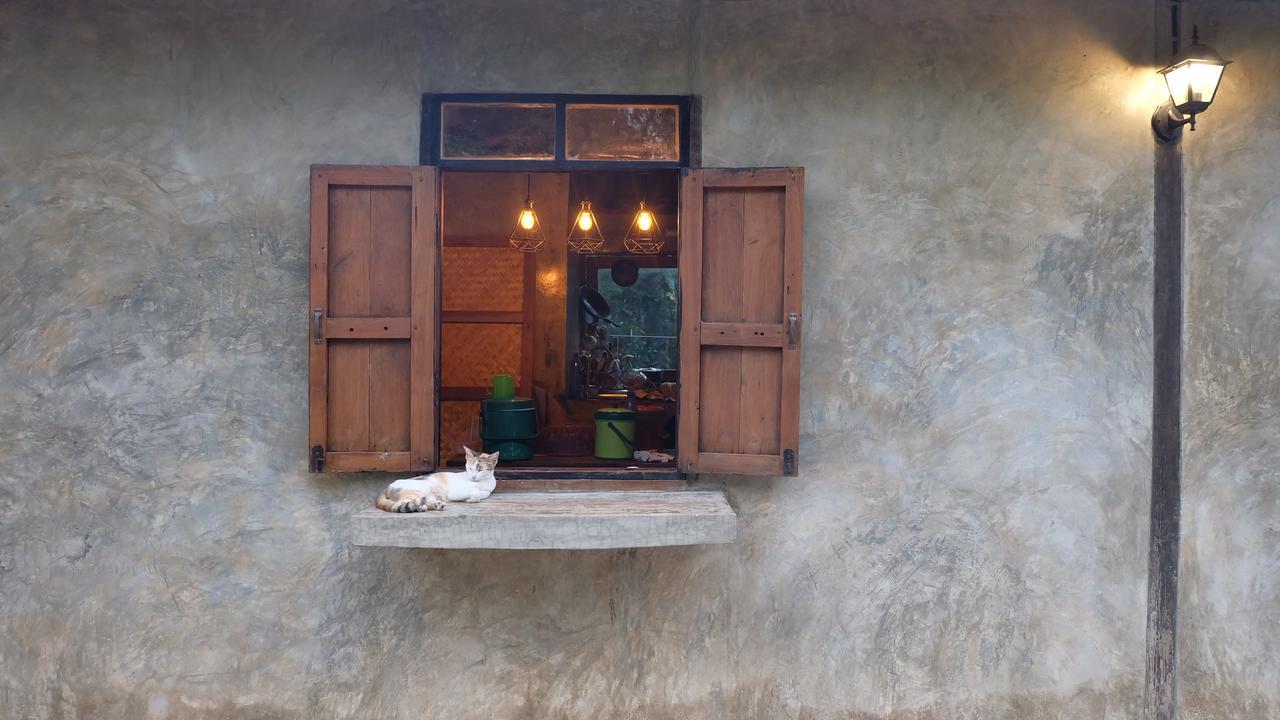 Lanna House Lanna Hut Chiangmai Bed & Breakfast Chiang Mai Bagian luar foto