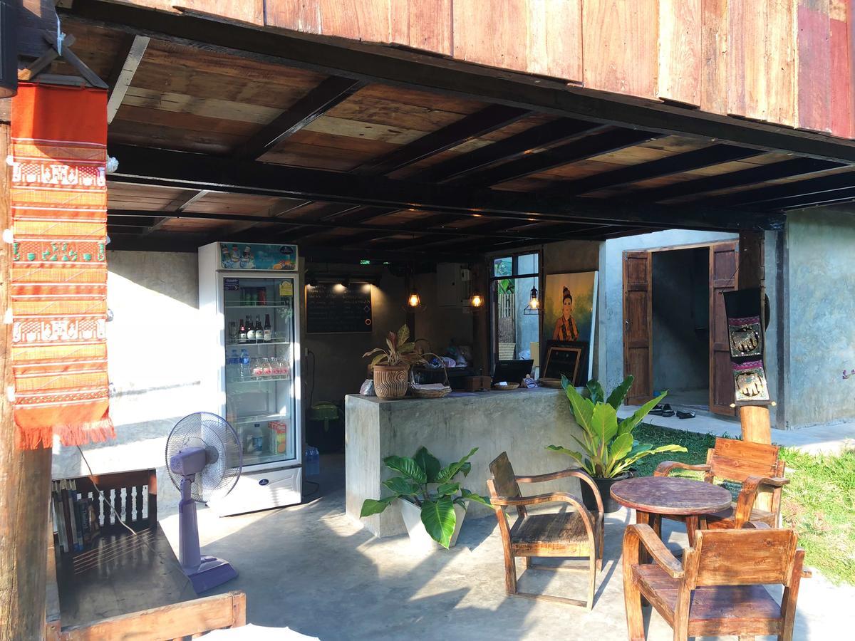 Lanna House Lanna Hut Chiangmai Bed & Breakfast Chiang Mai Bagian luar foto